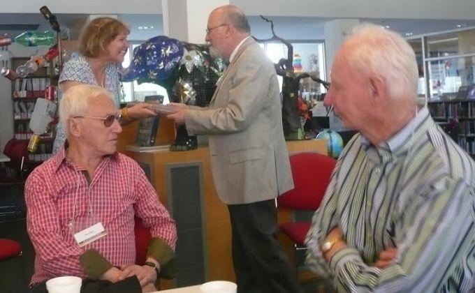 /uploaded_files/media/gallery/reunion_dec_2015_04_crop.jpg